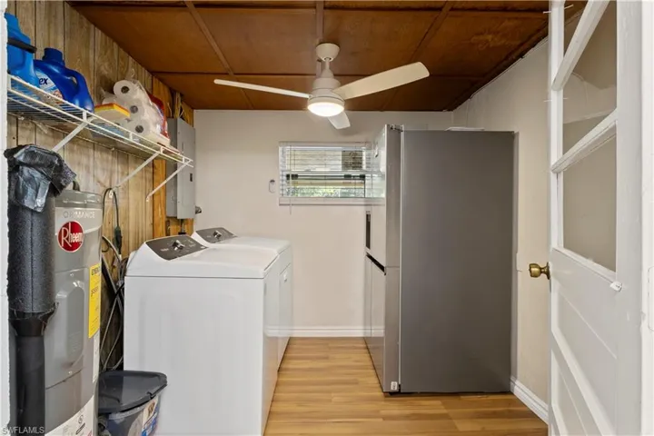 579  13th N ST, Naples, FL 34102