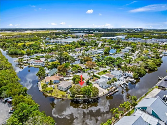 579 13th St N, Naples, Florida 34102