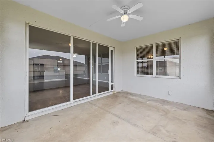 View of patio / terrace with ceiling fan