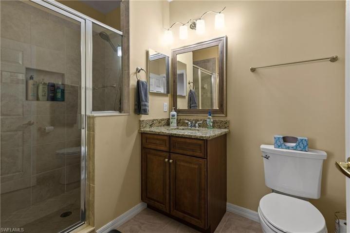 2nd Ensuite features walk-in shower