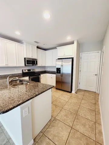 3882 Tilbor Cir, Fort Myers, Florida 33916