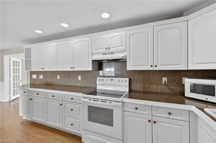 2623 Ne 22nd Ave, Cape Coral, Florida 33909