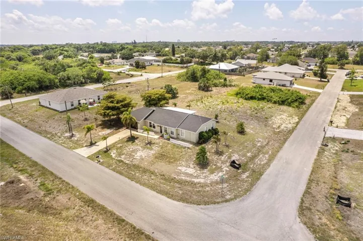 2623 Ne 22nd Ave, Cape Coral, Florida 33909