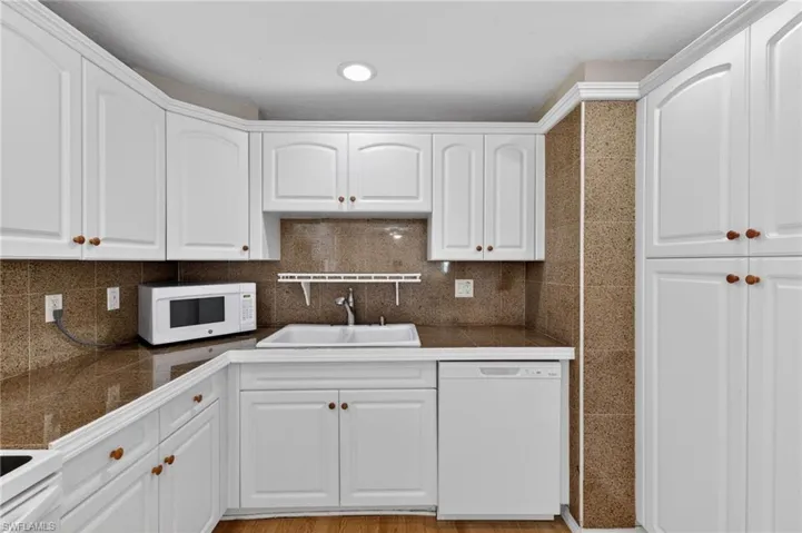 2623 Ne 22nd Ave, Cape Coral, Florida 33909