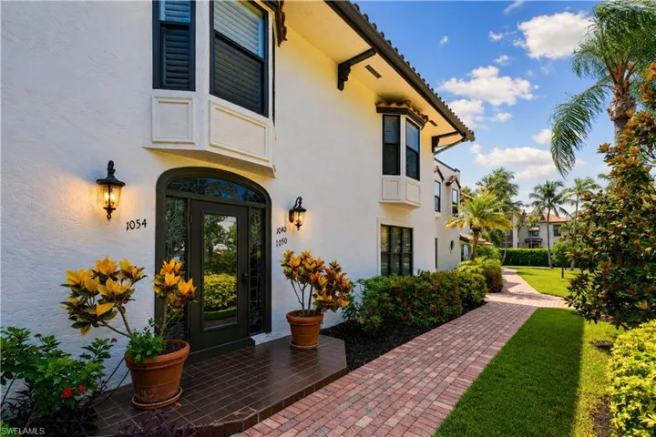 1050 6th St S 1050, Naples, Florida 34102
