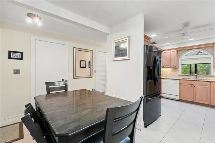 1050 6th St S 1050, Naples, Florida 34102