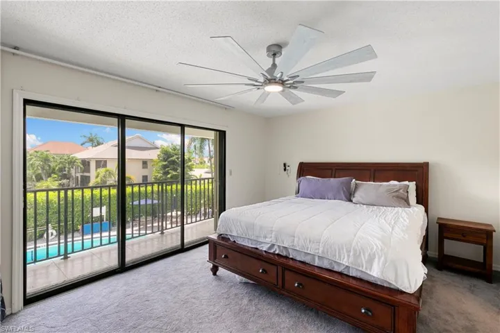 1050 6th St S 1050, Naples, Florida 34102