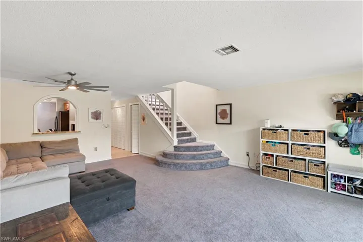 1050 6th St S 1050, Naples, Florida 34102