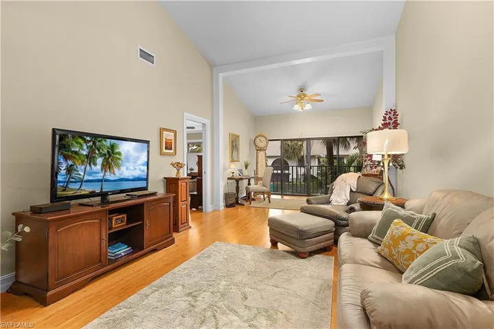 3370 10th St N 1308, Naples, Florida 34103