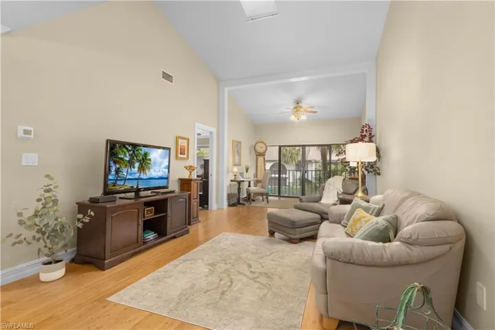 3370 10th St N 1308, Naples, Florida 34103