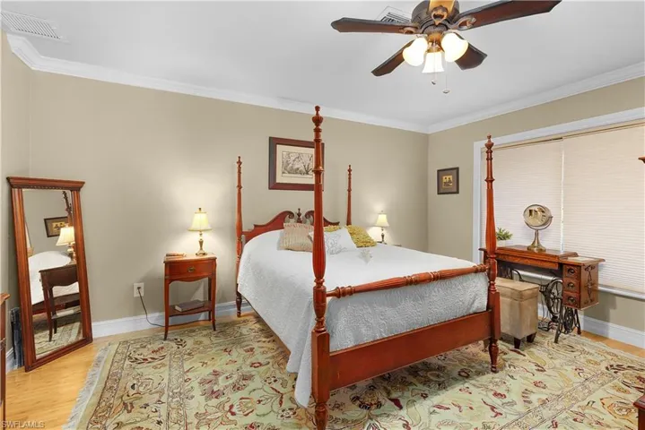 3370 10th St N 1308, Naples, Florida 34103