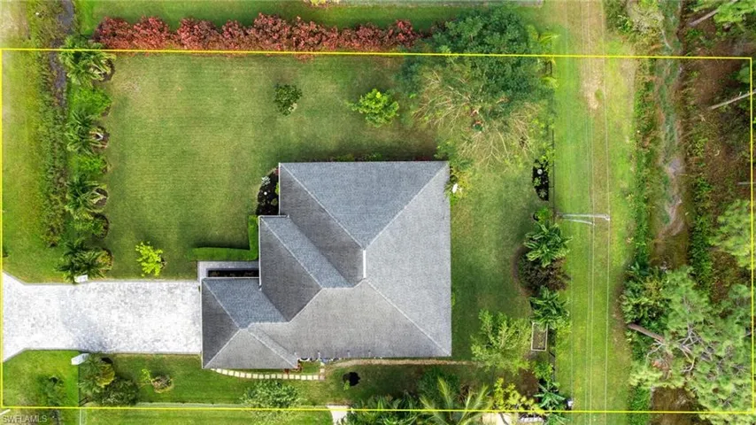 10700  Strike  LN, Bonita Springs, FL 34135