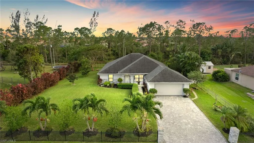 10700  Strike  LN, Bonita Springs, FL 34135