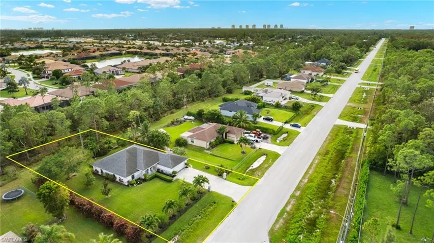 10700  Strike  LN, Bonita Springs, FL 34135