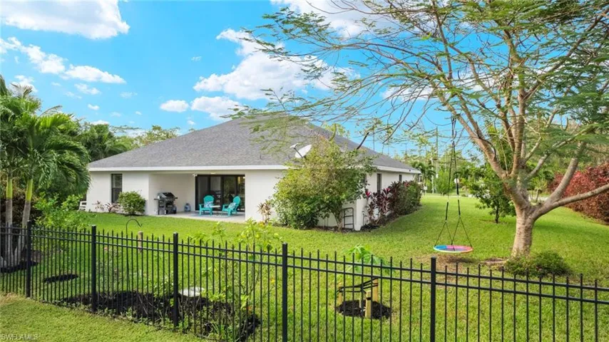 10700  Strike  LN, Bonita Springs, FL 34135