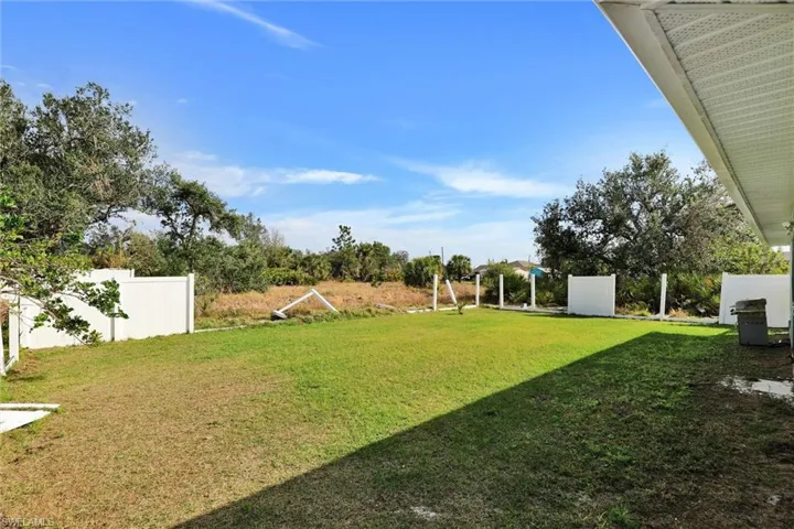 470 Sunset Rd N, Rotonda West Fl 33947