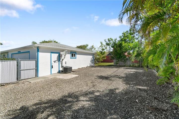 600 102nd AVE N, NAPLES FL 34108