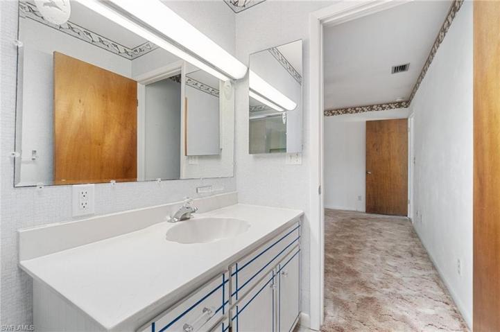 600 102nd AVE N, NAPLES FL 34108