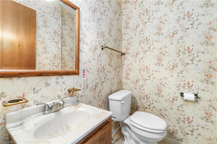 600 102nd AVE N, NAPLES FL 34108