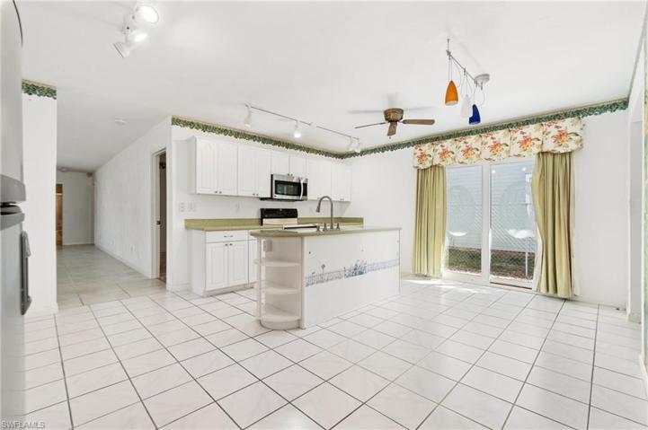 600 102nd AVE N, NAPLES FL 34108