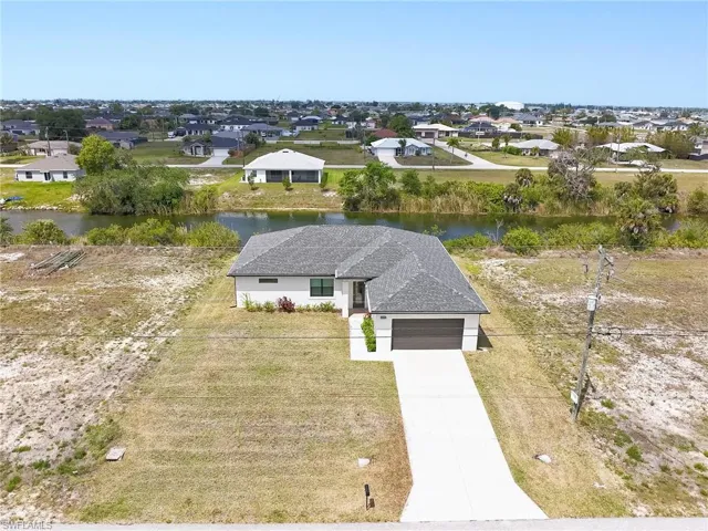 Front view of this 2024 built home on Loch Ness Waterway,