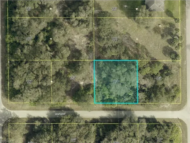 3305 E 19th  ST, Lehigh Acres, FL 33972