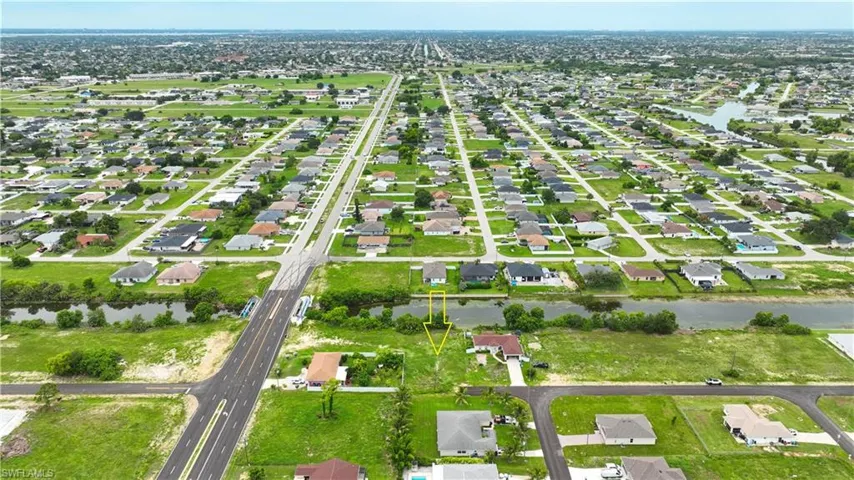 722 Ne 12th St, Cape Coral, Florida 33909