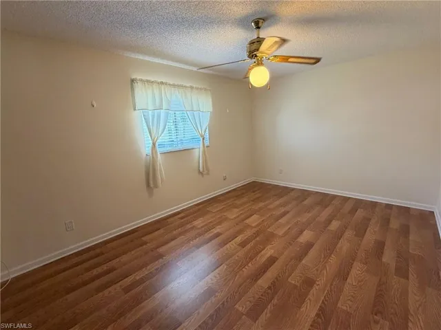 spacious 2nd bedroom