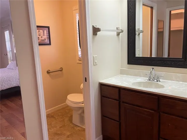 2121 Se 8th Ter, Cape Coral, Florida 33990