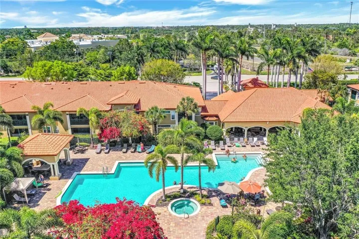 San Mirage features a resort-style swimming pool and spa.