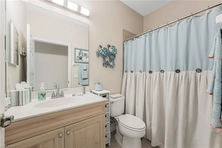 GST Bath to service both GST Br's w/shower tub combo