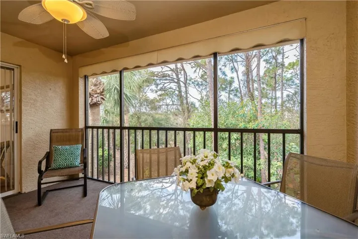 Sunroom with ceiling fan