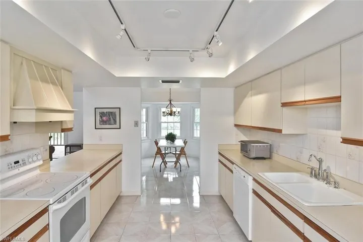 7226 Hendry Creek Dr, Fort Myers, Florida 33908