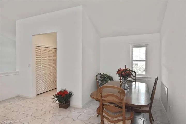 7226 Hendry Creek Dr, Fort Myers, Florida 33908