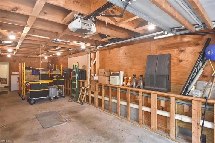 7226 Hendry Creek Dr, Fort Myers, Florida 33908