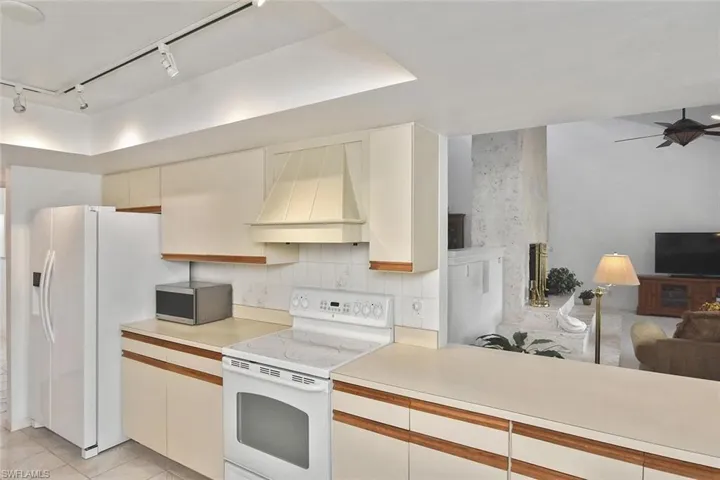 7226 Hendry Creek Dr, Fort Myers, Florida 33908