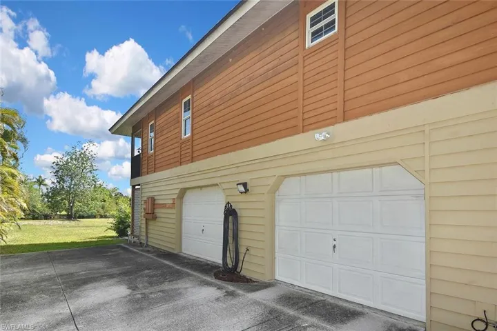 7226 Hendry Creek Dr, Fort Myers, Florida 33908