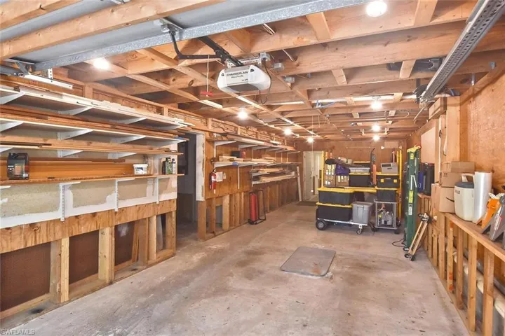 7226 Hendry Creek Dr, Fort Myers, Florida 33908