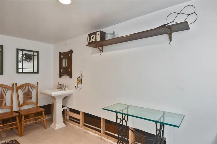 7226 Hendry Creek Dr, Fort Myers, Florida 33908
