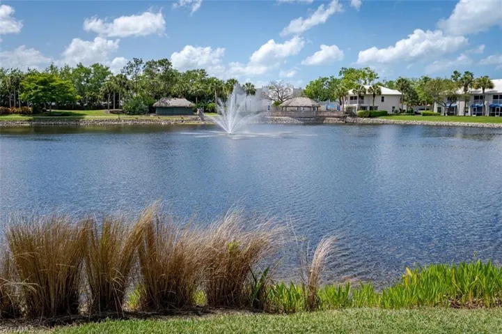 834 Gulf Pavilion Dr 204, Naples, Florida 34108