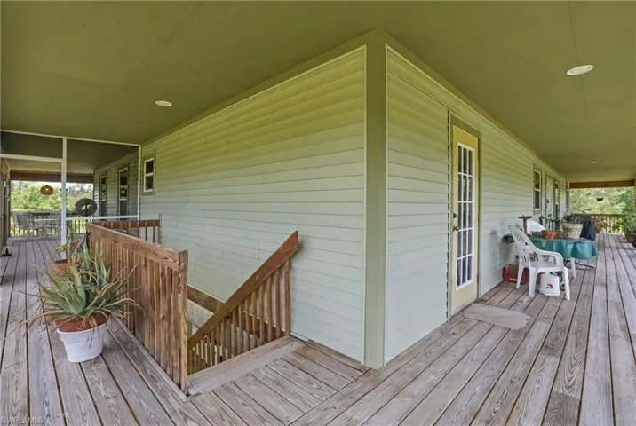 5650  Chipper  LN, North Fort Myers, FL 33917