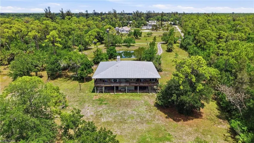 5650  Chipper  LN, North Fort Myers, FL 33917
