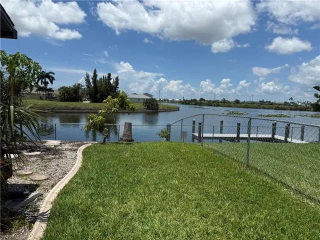 201 Sw 8th St, Cape Coral, Florida 33991