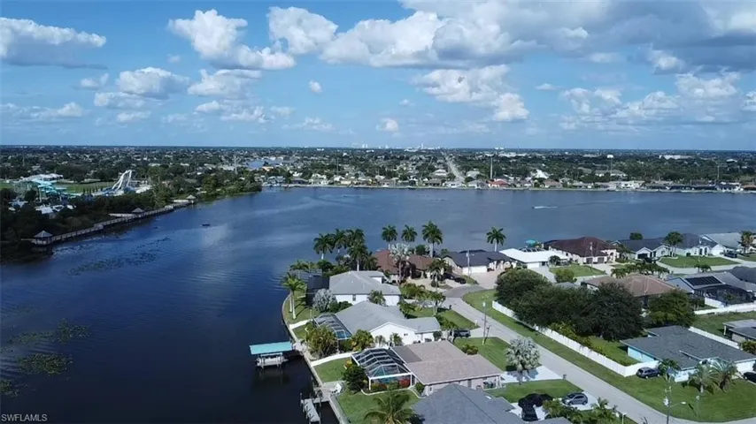 201 Sw 8th St, Cape Coral, Florida 33991