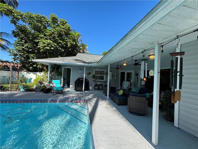1749  45th SW TER, Naples, FL 34116