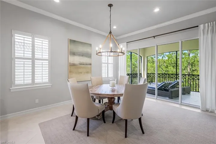 2851 Tiburon Blvd E 9-103, Naples, Florida 34109