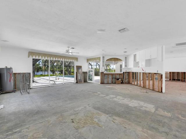 Family Room/Dining Area/Kitchen