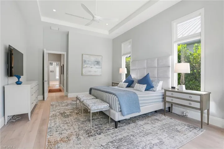 725 Harbour Dr, Naples, Florida 34103