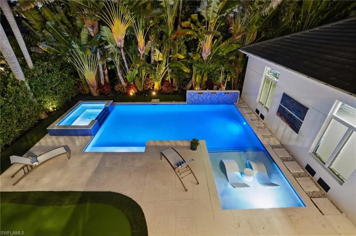 725 Harbour Dr, Naples, Florida 34103