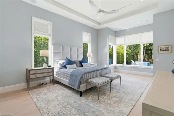 725 Harbour Dr, Naples, Florida 34103